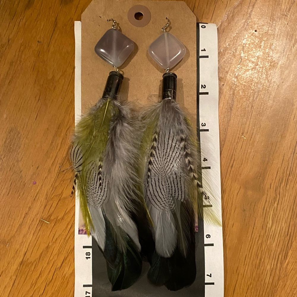 Beautiful boho festival feather & gemstone dangle earrings